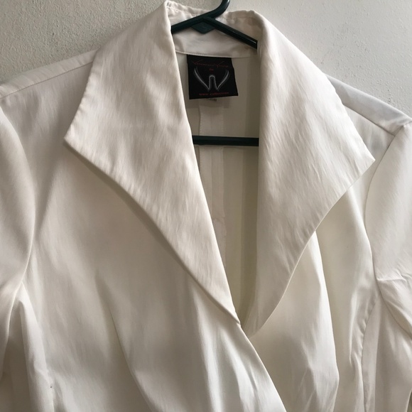 NEW Veronique Young for W  Top Blouse size 10 - Picture 2 of 8